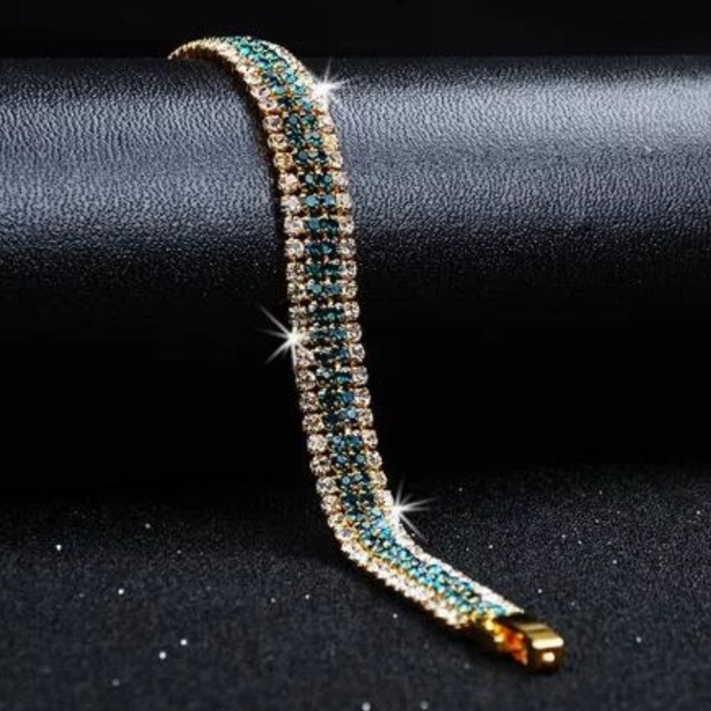 Green crystal cubic zirconia classic bracelet